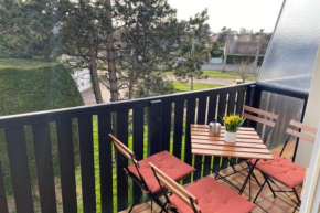Studio with balcony near Bach Villers-sur-Mer